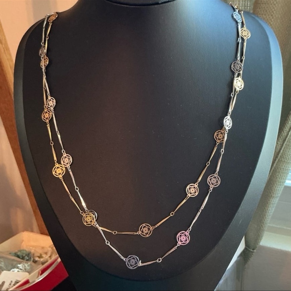 Vintage Lot 2 1979 AVON "Flower Lace" Classic Necklaces Gold & SilverTone 27” L - Picture 5 of 8